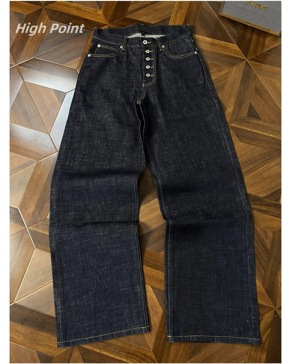 Nolan Wide Jeans